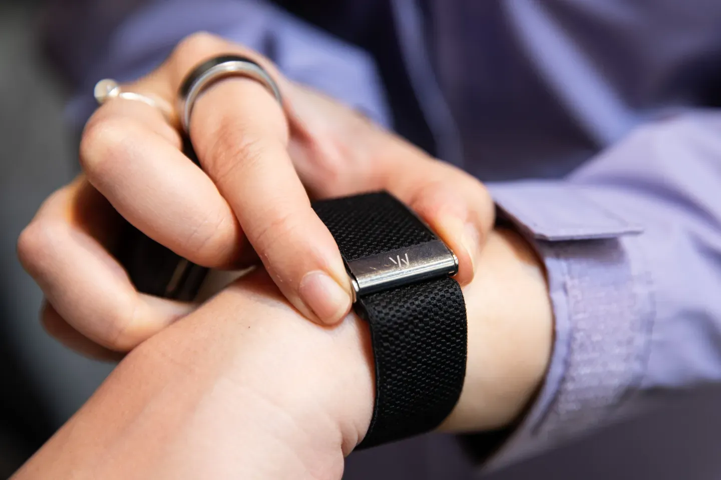 Apple probaría una pulsera de salud sin pantalla como Whoop