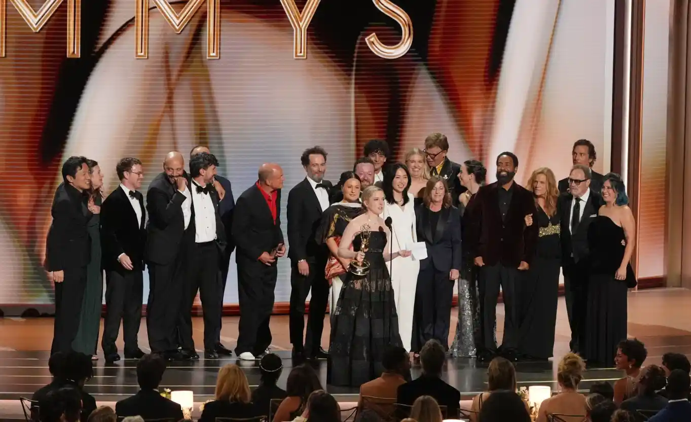 Emmy 2026: Widow’s Bay rompió el récord de The Studio con 14 premios
